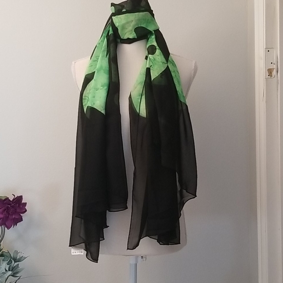 Beautiful Rima Scarf - Picture 3 of 7